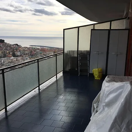 Vista Panoramica Mare E Monti Apartment *