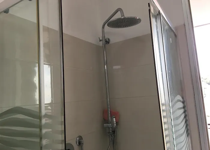 Vista Panoramica Mare E Monti *