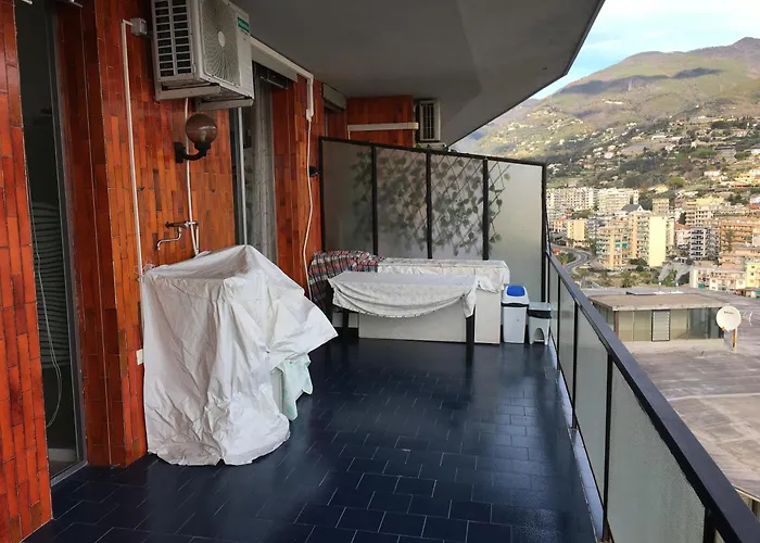 Vista Panoramica Mare E Monti San Remo